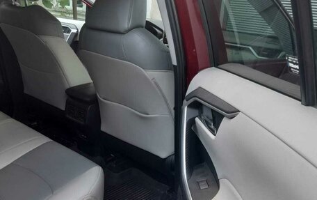 Toyota RAV4, 2020 год, 2 400 000 рублей, 5 фотография
