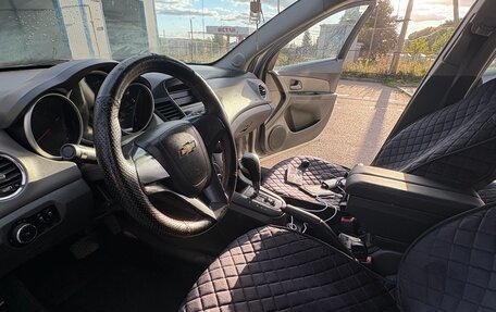 Chevrolet Cruze II, 2010 год, 600 000 рублей, 7 фотография