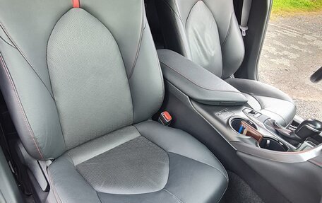 Toyota Camry, 2021 год, 3 200 000 рублей, 9 фотография