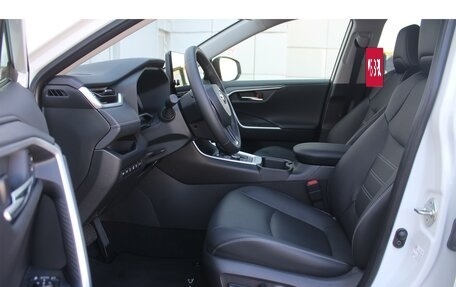 Toyota RAV4, 2025 год, 6 120 000 рублей, 13 фотография