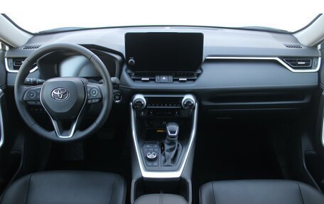 Toyota RAV4, 2025 год, 6 120 000 рублей, 18 фотография