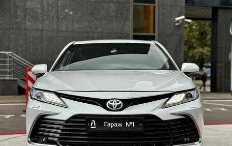 Toyota Camry, 2019 год, 1 725 000 рублей, 2 фотография
