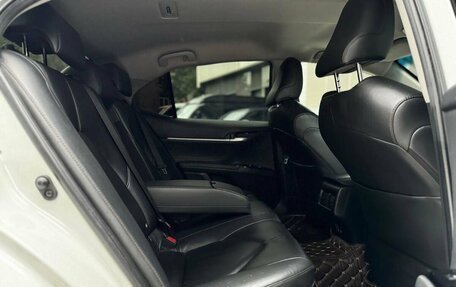 Toyota Camry, 2019 год, 1 725 000 рублей, 11 фотография