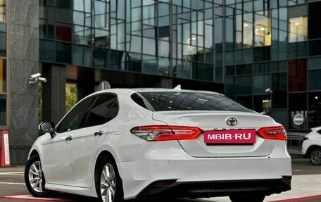 Toyota Camry, 2019 год, 1 725 000 рублей, 4 фотография