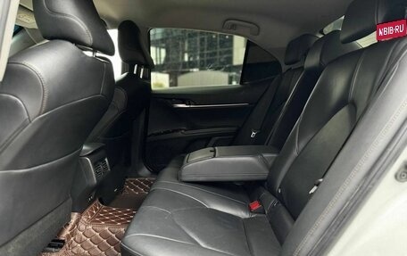 Toyota Camry, 2019 год, 1 725 000 рублей, 10 фотография