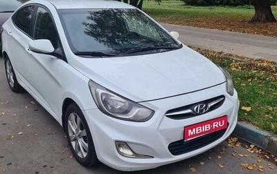 Hyundai Solaris II рестайлинг, 2012 год, 850 000 рублей, 1 фотография