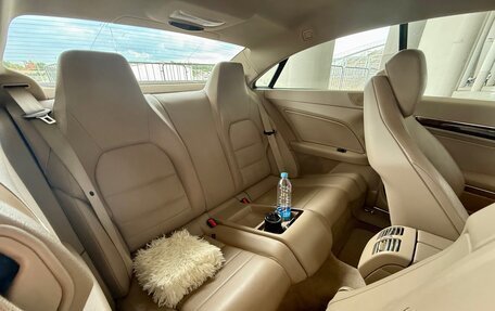 Mercedes-Benz E-Класс, 2012 год, 1 100 000 рублей, 1 фотография