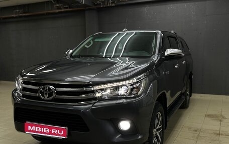 Toyota Hilux VIII, 2018 год, 4 040 000 рублей, 1 фотография