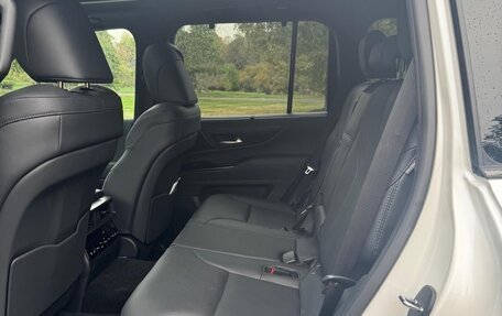 Lexus LX, 2025 год, 23 000 000 рублей, 6 фотография