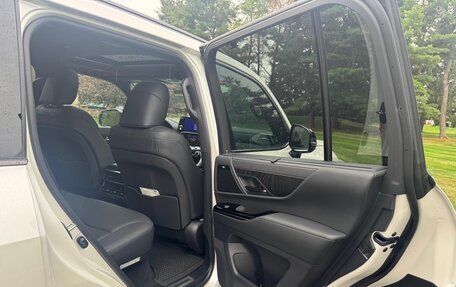 Lexus LX, 2025 год, 23 000 000 рублей, 18 фотография