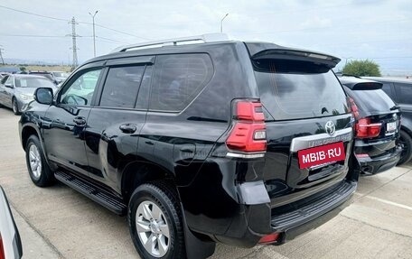 Toyota Land Cruiser Prado 150 рестайлинг 2, 2022 год, 6 300 000 рублей, 6 фотография