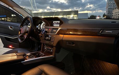 Mercedes-Benz E-Класс, 2012 год, 1 950 000 рублей, 7 фотография