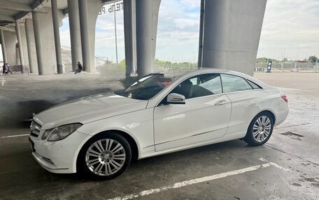 Mercedes-Benz E-Класс, 2012 год, 1 100 000 рублей, 5 фотография