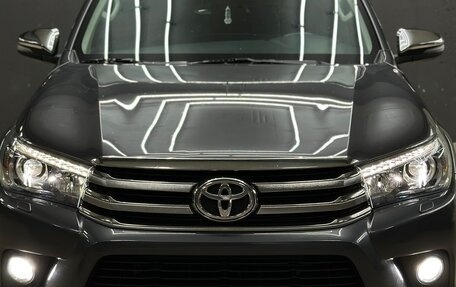 Toyota Hilux VIII, 2018 год, 4 040 000 рублей, 2 фотография