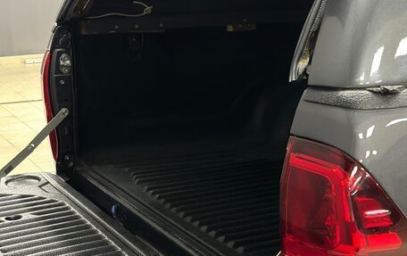 Toyota Hilux VIII, 2018 год, 4 040 000 рублей, 13 фотография
