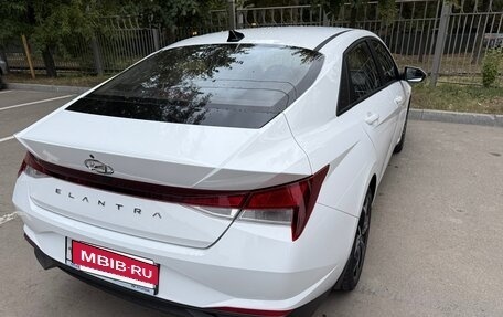 Hyundai Elantra, 2021 год, 2 000 000 рублей, 3 фотография
