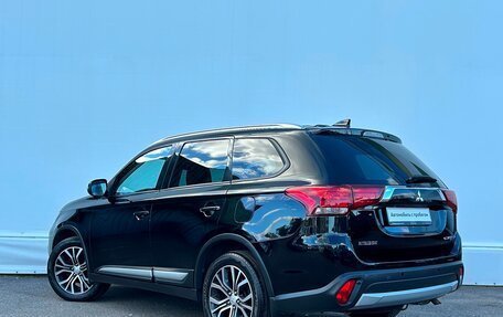 Mitsubishi Outlander III рестайлинг 3, 2018 год, 1 742 800 рублей, 4 фотография