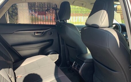 Lexus NX I, 2018 год, 4 000 000 рублей, 11 фотография