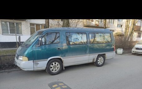 SsangYong Istana, 1997 год, 150 000 рублей, 1 фотография