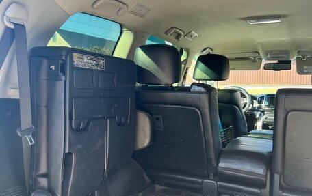 Toyota Land Cruiser 200, 2012 год, 3 700 000 рублей, 7 фотография
