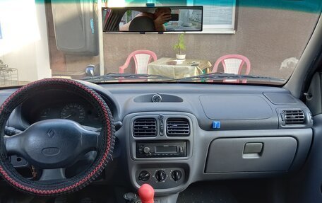 Renault Clio III, 2001 год, 240 000 рублей, 8 фотография