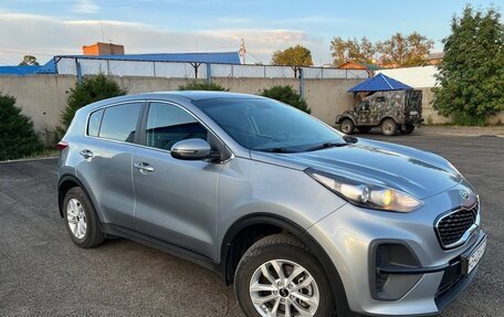 KIA Sportage IV рестайлинг, 2020 год, 1 889 000 рублей, 6 фотография