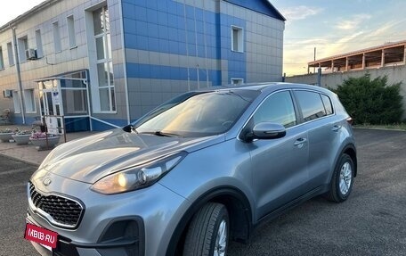 KIA Sportage IV рестайлинг, 2020 год, 1 889 000 рублей, 3 фотография