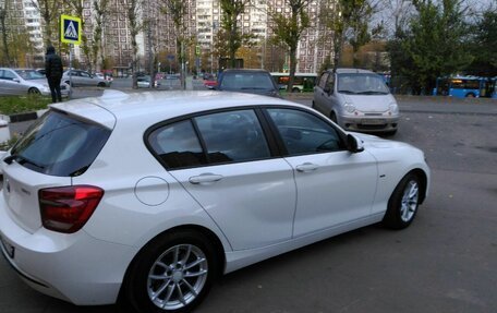 BMW 1 серия, 2011 год, 850 000 рублей, 2 фотография