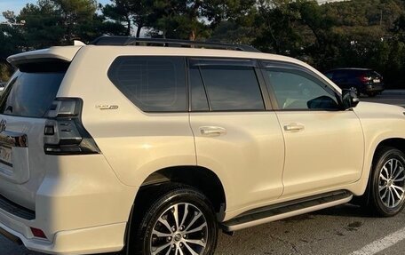 Toyota Land Cruiser Prado 150 рестайлинг 2, 2021 год, 7 250 000 рублей, 3 фотография