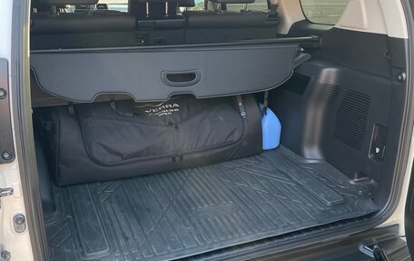 Toyota Land Cruiser Prado 150 рестайлинг 2, 2021 год, 7 250 000 рублей, 13 фотография