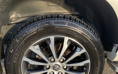 Toyota Land Cruiser Prado 150 рестайлинг 2, 2021 год, 7 250 000 рублей, 9 фотография