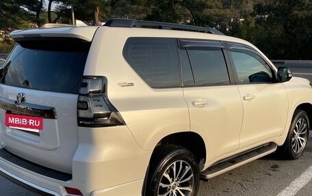 Toyota Land Cruiser Prado 150 рестайлинг 2, 2021 год, 7 250 000 рублей, 10 фотография