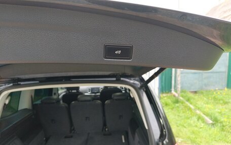 Volkswagen Sharan II, 2011 год, 1 310 000 рублей, 12 фотография