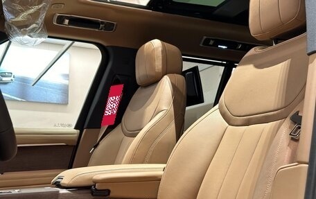 Land Rover Range Rover IV рестайлинг, 2025 год, 24 990 000 рублей, 7 фотография