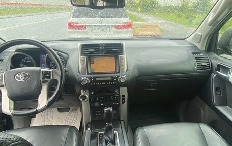 Toyota Land Cruiser Prado 150 рестайлинг 2, 2011 год, 2 400 000 рублей, 3 фотография