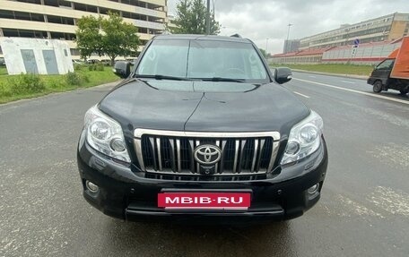 Toyota Land Cruiser Prado 150 рестайлинг 2, 2011 год, 2 400 000 рублей, 9 фотография