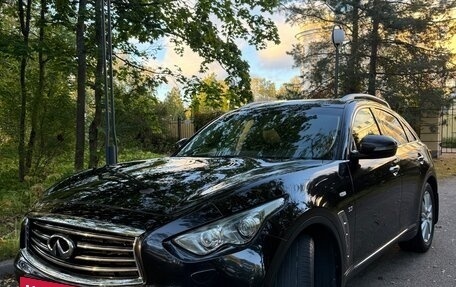 Infiniti QX70, 2014 год, 2 090 000 рублей, 3 фотография