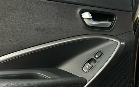Hyundai Santa Fe III рестайлинг, 2016 год, 2 202 000 рублей, 14 фотография