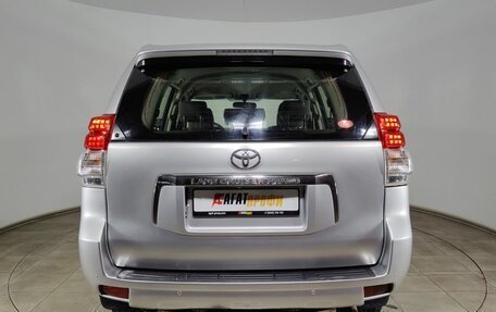 Toyota Land Cruiser Prado 150 рестайлинг 2, 2011 год, 2 350 000 рублей, 6 фотография