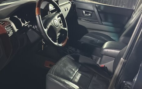 Mitsubishi Pajero III рестайлинг, 2006 год, 2 000 000 рублей, 5 фотография