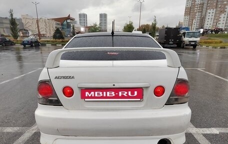 Toyota Altezza, 2000 год, 360 000 рублей, 2 фотография