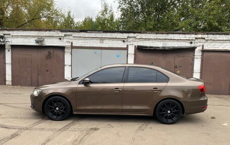 Volkswagen Jetta VI, 2013 год, 1 000 000 рублей, 3 фотография