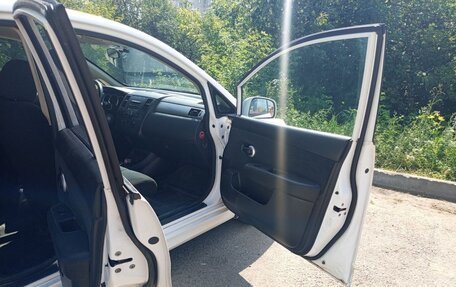 Nissan Tiida, 2011 год, 410 000 рублей, 11 фотография