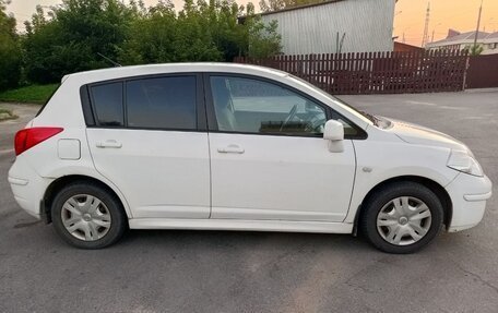 Nissan Tiida, 2011 год, 410 000 рублей, 21 фотография