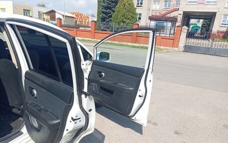 Nissan Tiida, 2011 год, 410 000 рублей, 18 фотография