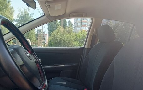Nissan Tiida, 2011 год, 410 000 рублей, 27 фотография