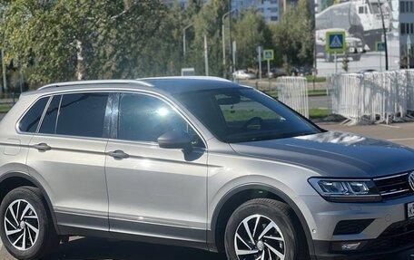 Volkswagen Tiguan II, 2018 год, 2 250 000 рублей, 4 фотография
