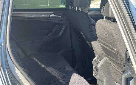 Volkswagen Tiguan II, 2018 год, 2 250 000 рублей, 6 фотография