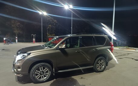 Toyota Land Cruiser Prado 150 рестайлинг 2, 2014 год, 4 200 000 рублей, 2 фотография