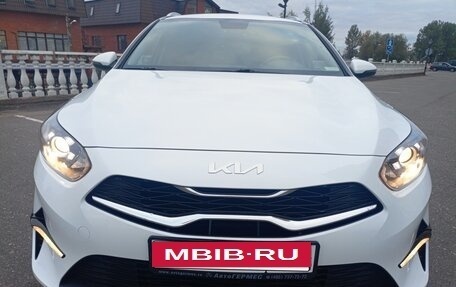 KIA cee'd III, 2021 год, 2 250 000 рублей, 24 фотография